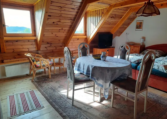 Novohradky - Oaza Klidu Na Samote U Lesa