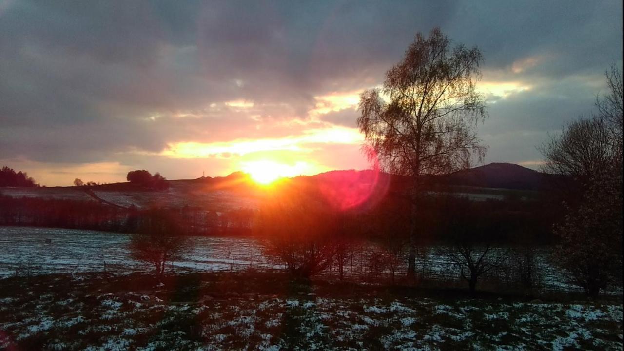 Novohradky - Oaza Klidu Na Samote U Lesa
